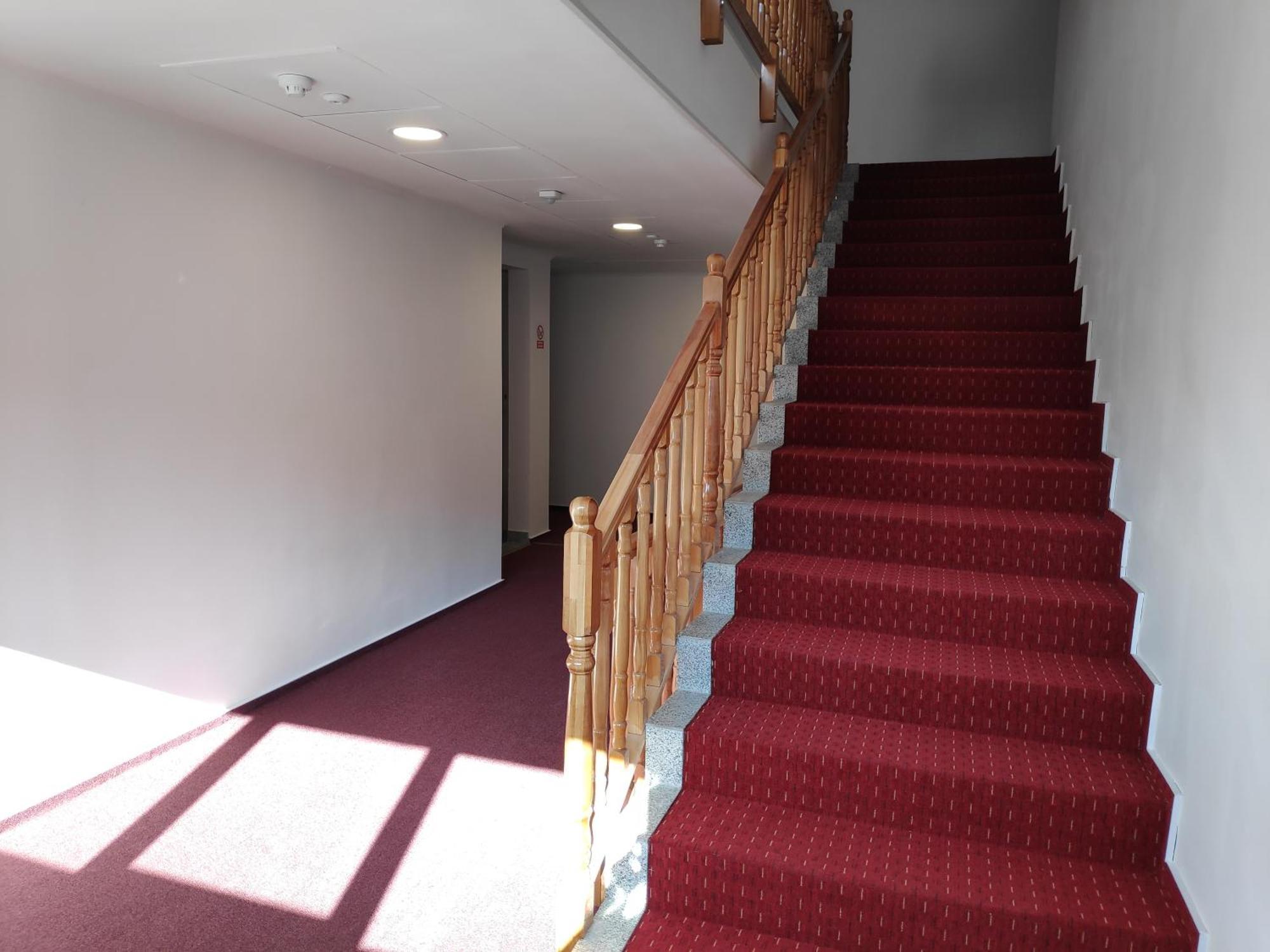 Hostel Caliman Качулата Екстериор снимка